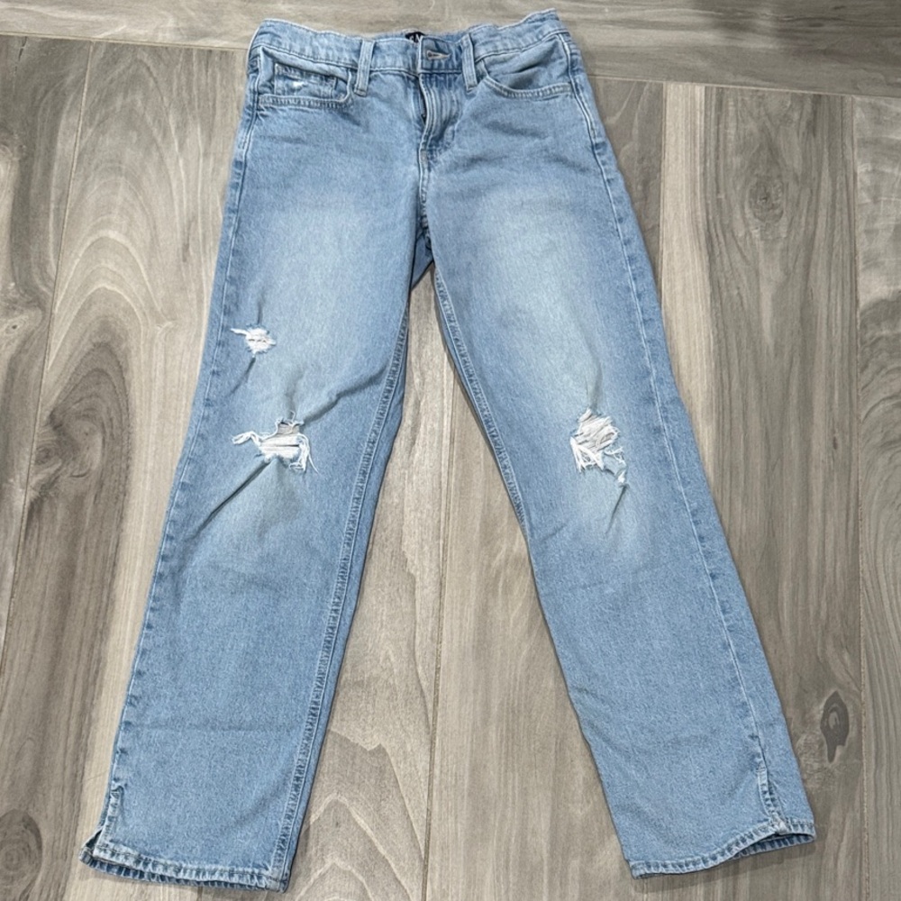 GAP Women's Light Blue Straight Leg Jeans
